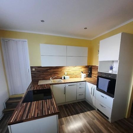 Apartman Sandra ヴァルチツェ エクステリア 写真